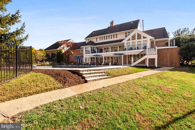 FALCONHURST - Residential