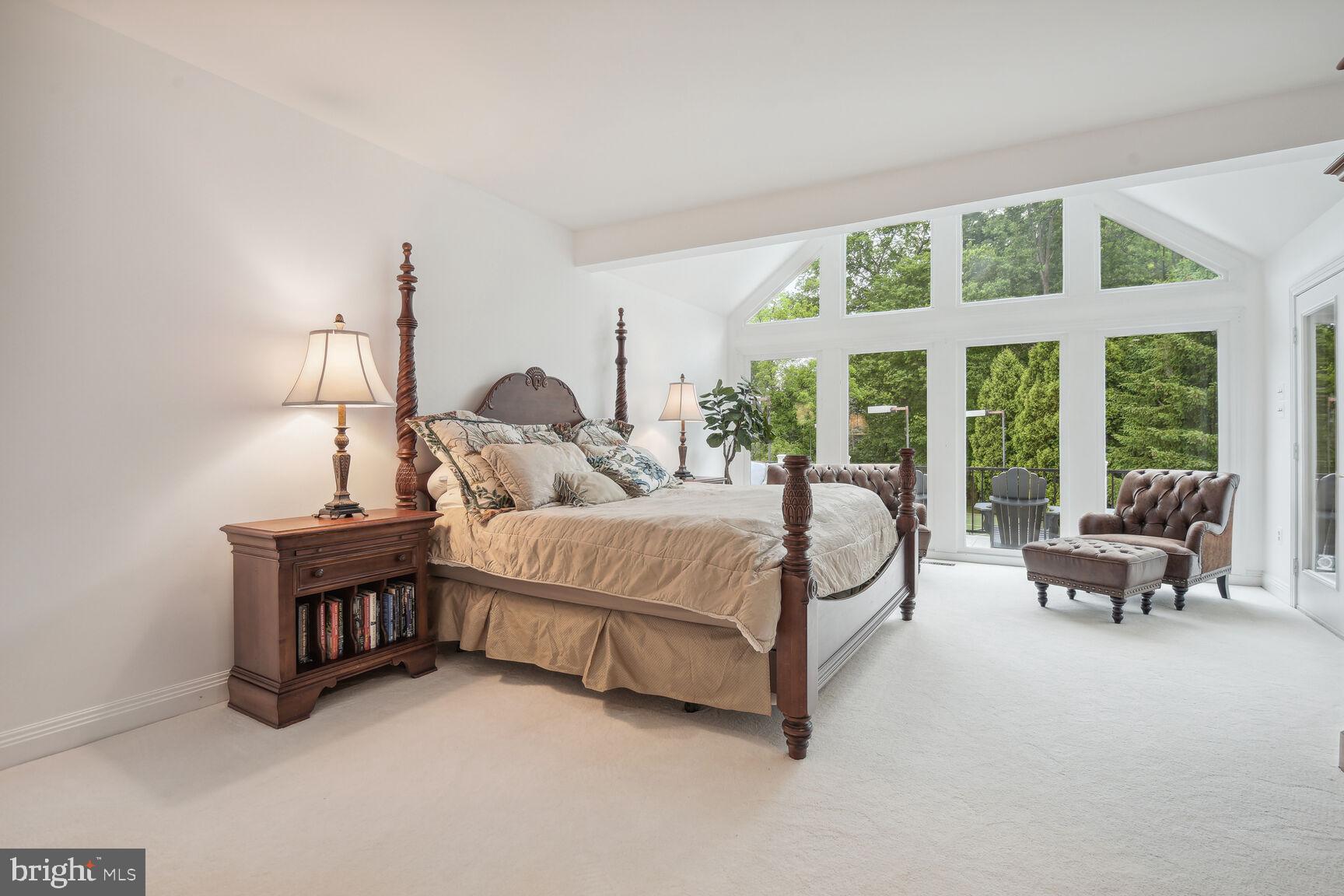 FALCONHURST - Residential