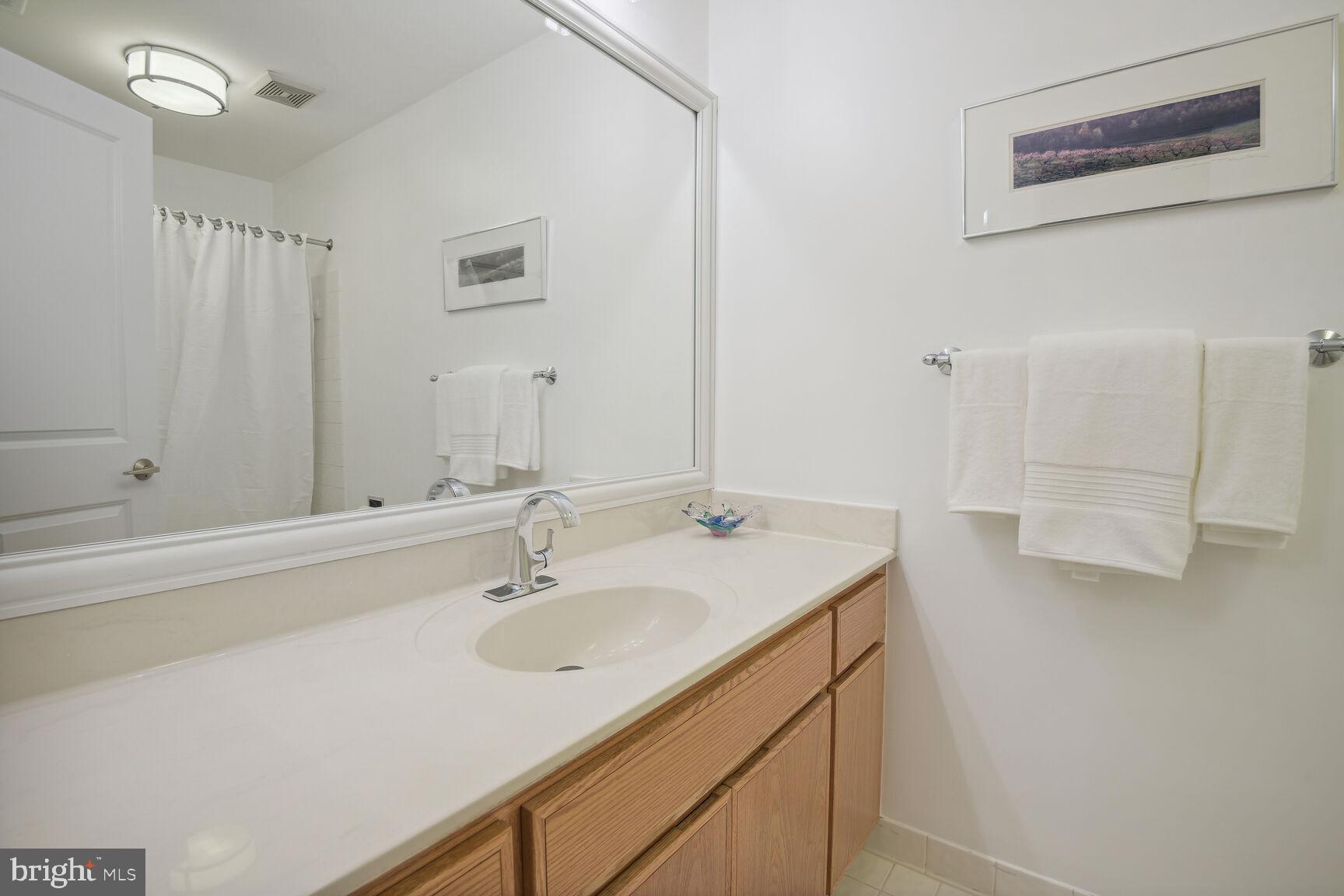 FALCONHURST - Residential