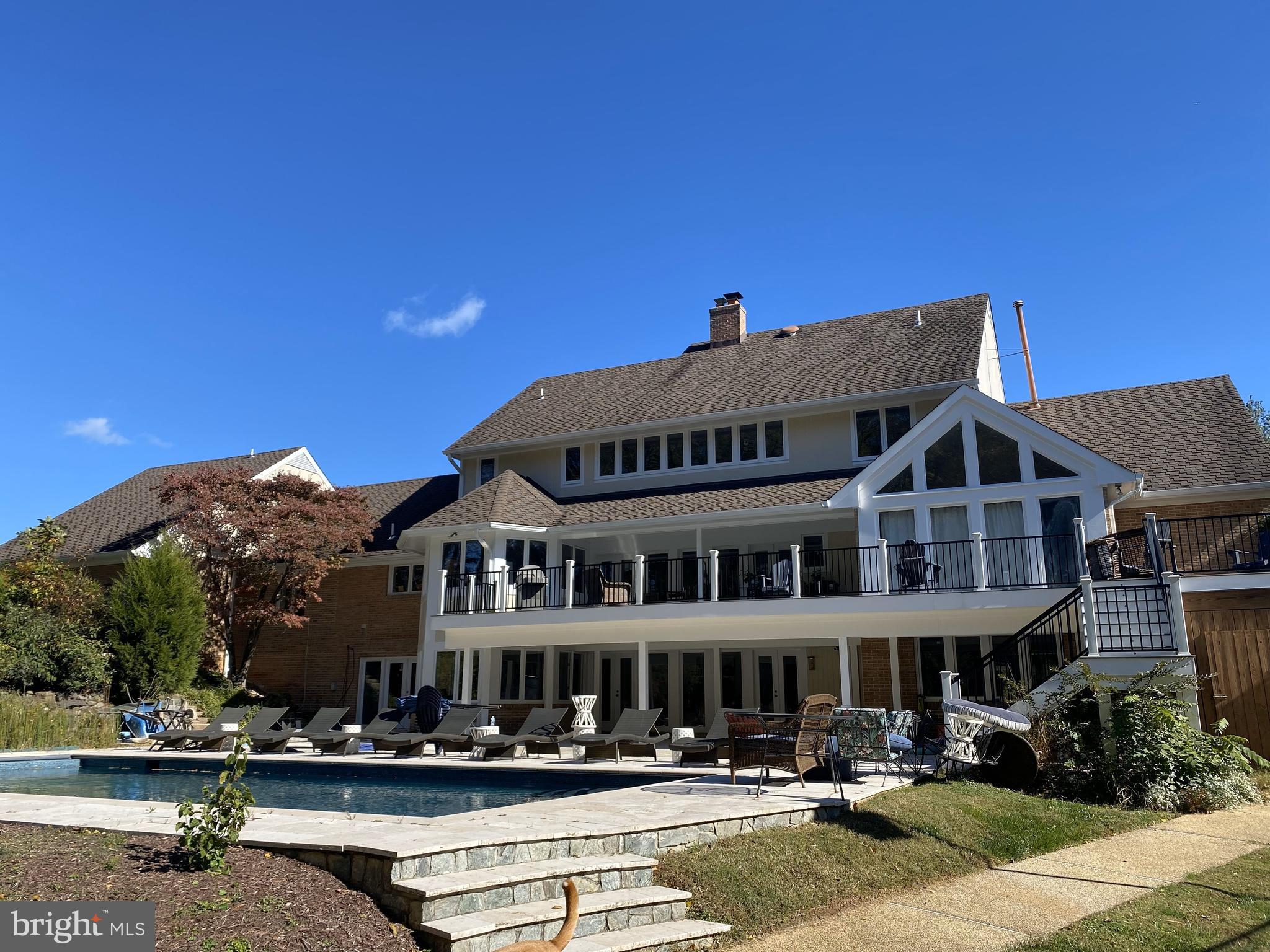 FALCONHURST - Residential