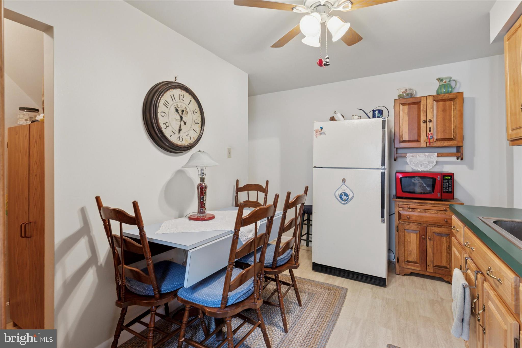 127 W 7TH AVENUE
