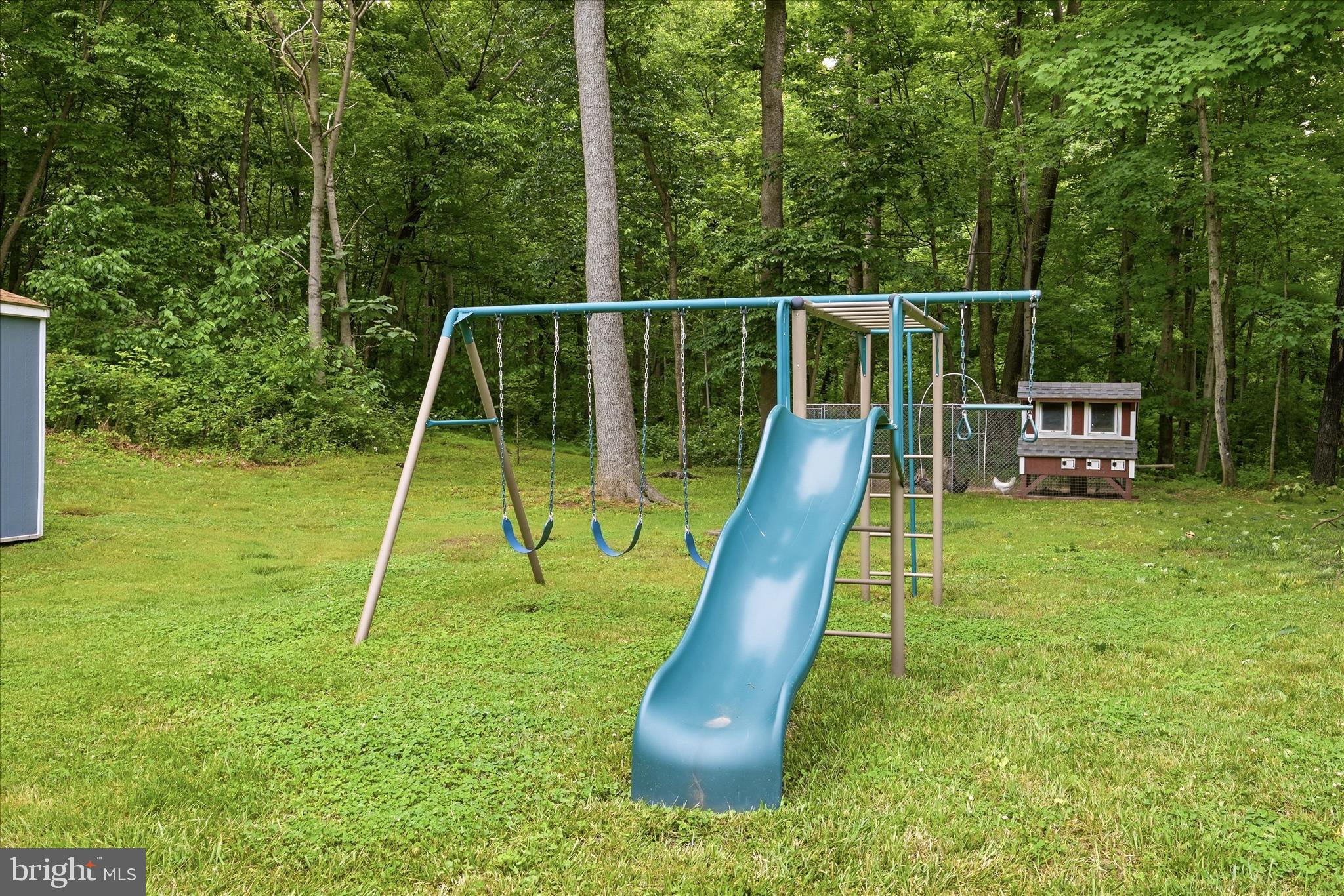 BROOKSTONE - Residential