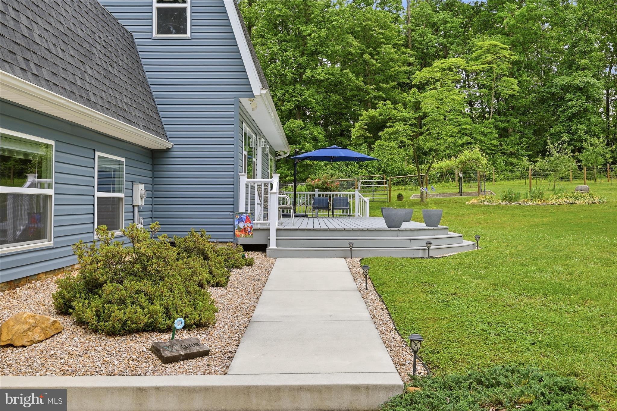 BROOKSTONE - Residential