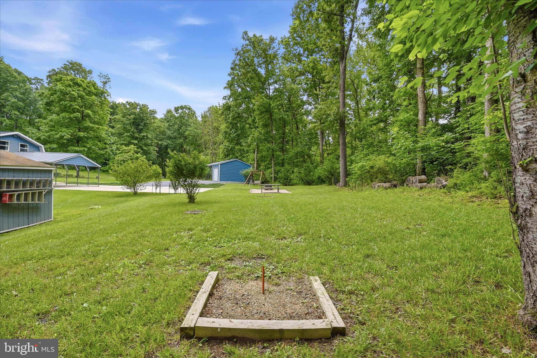 BROOKSTONE - Residential