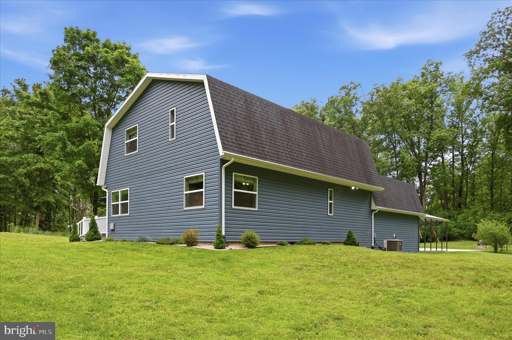 BROOKSTONE - Residential