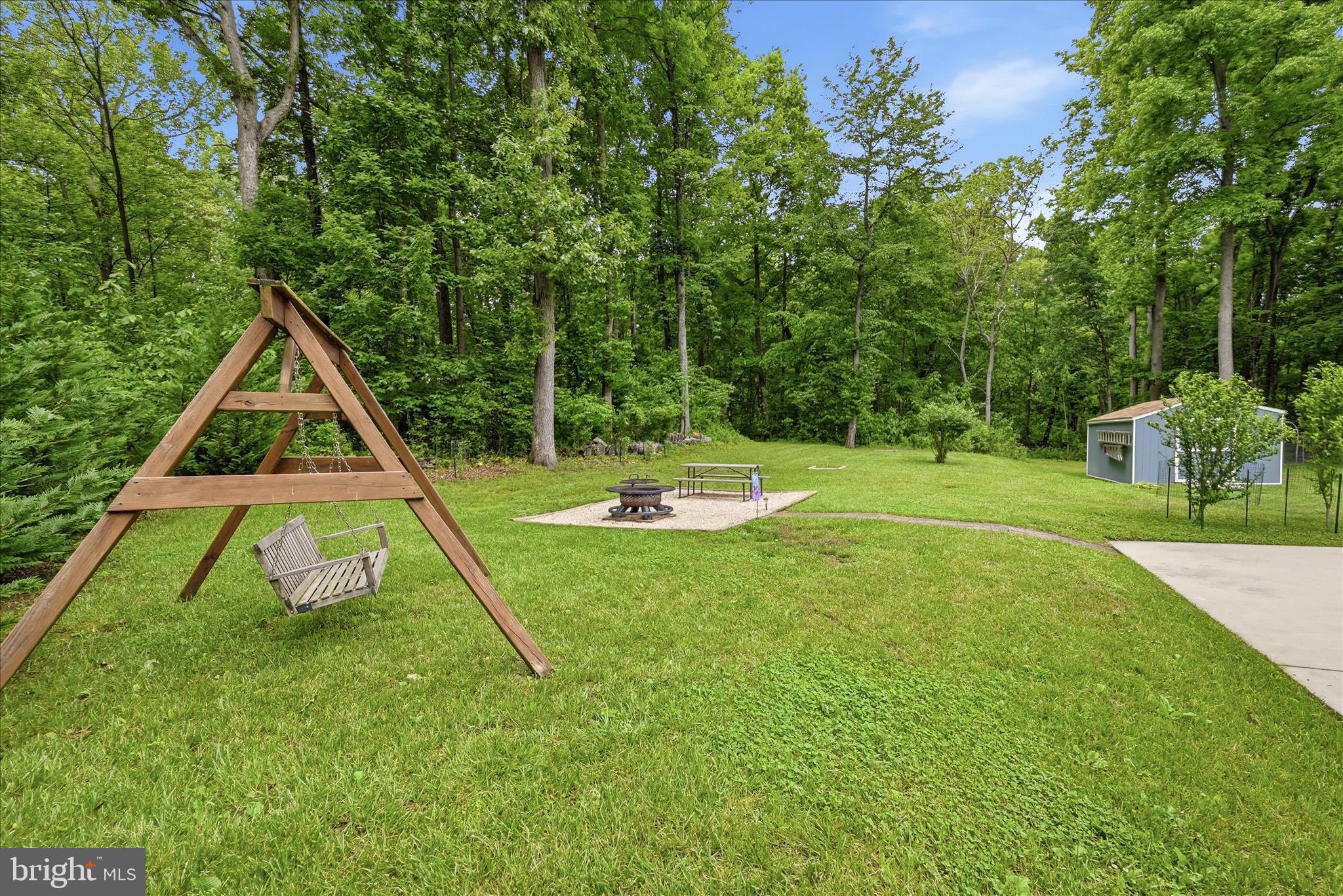 BROOKSTONE - Residential