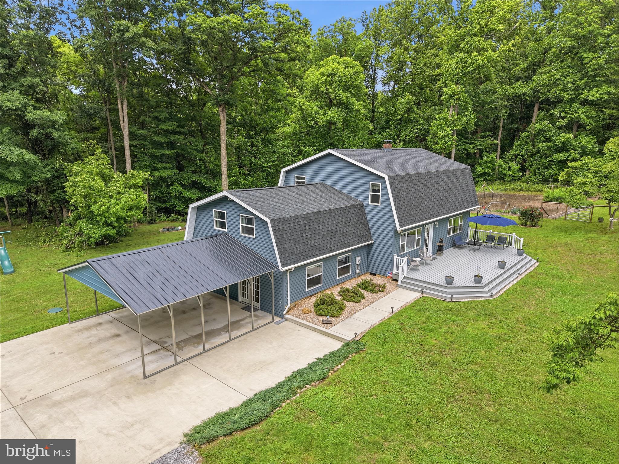 BROOKSTONE - Residential