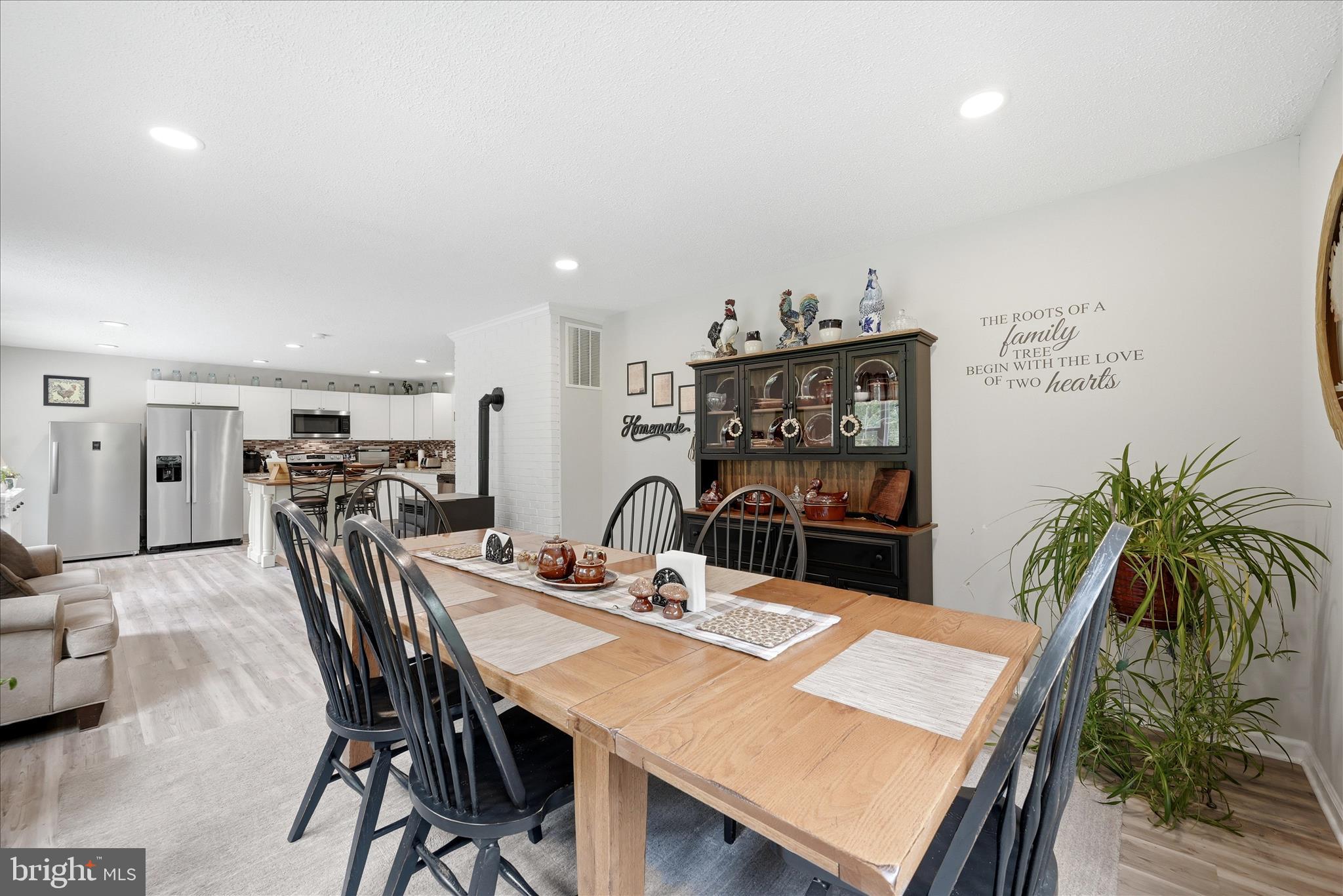 BROOKSTONE - Residential