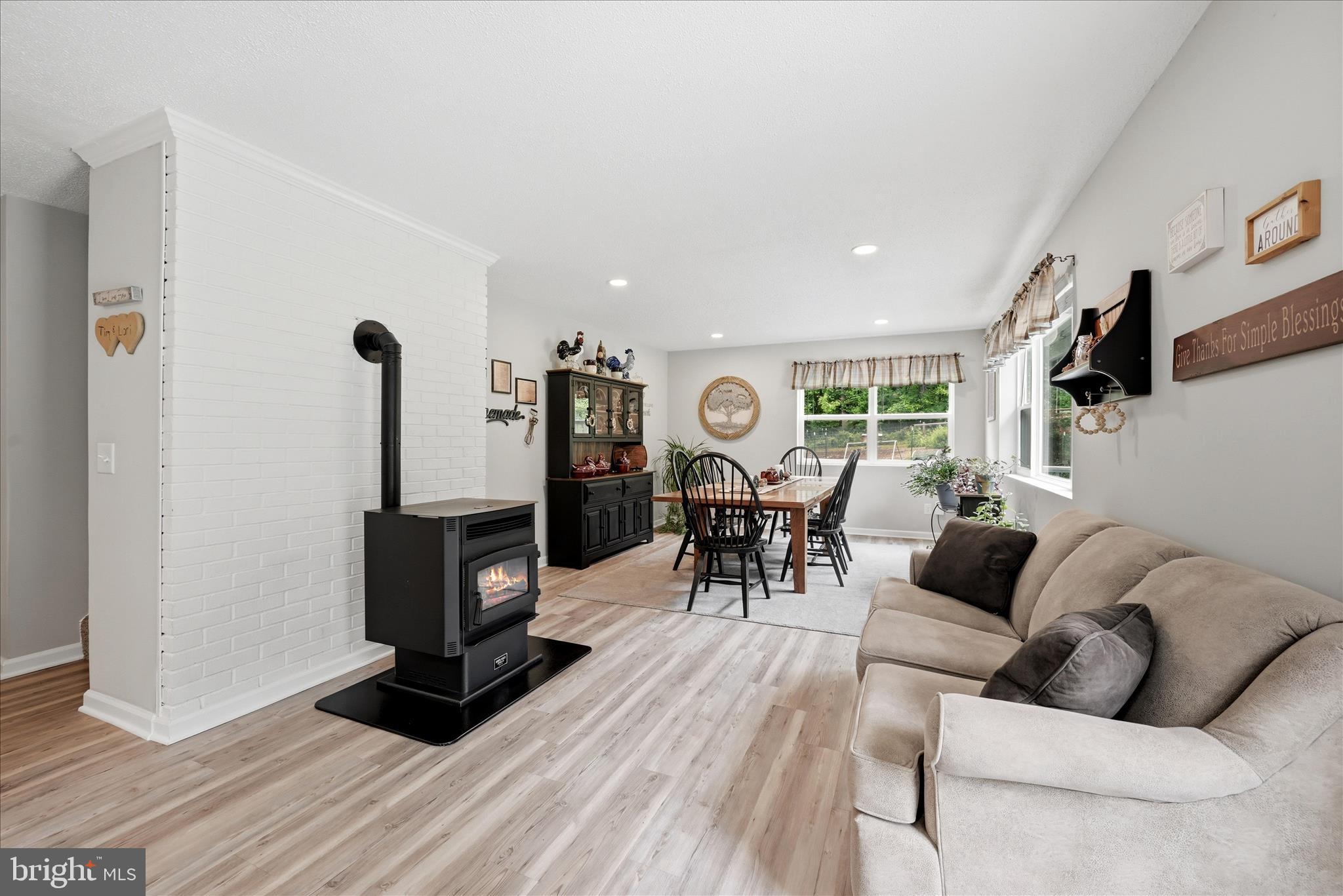 BROOKSTONE - Residential