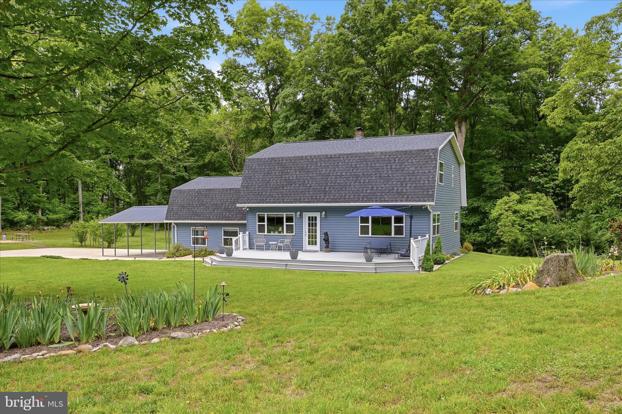 BROOKSTONE - Residential