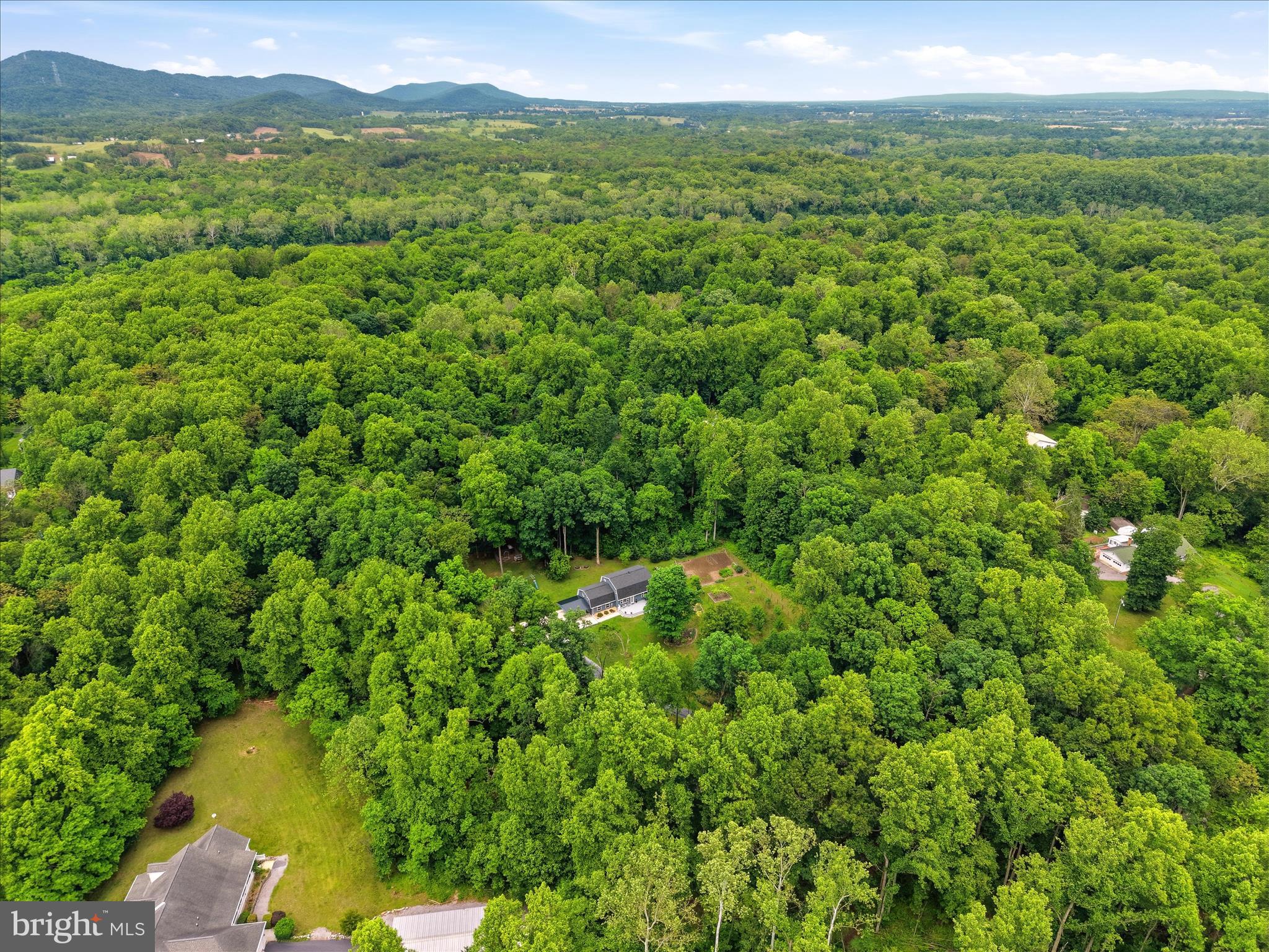 BROOKSTONE - Residential