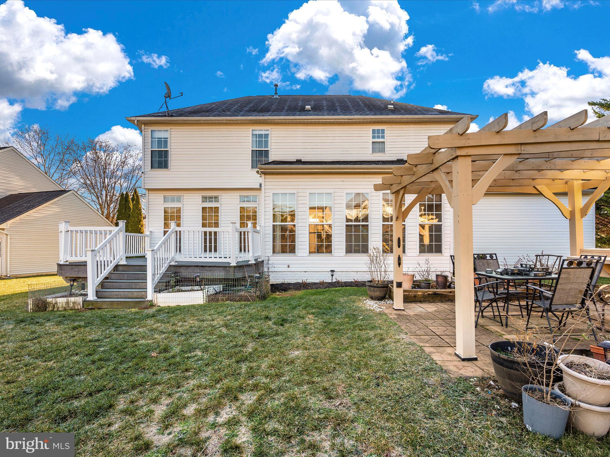 HAMPTONS OF BRIGHTWOOD - Residential