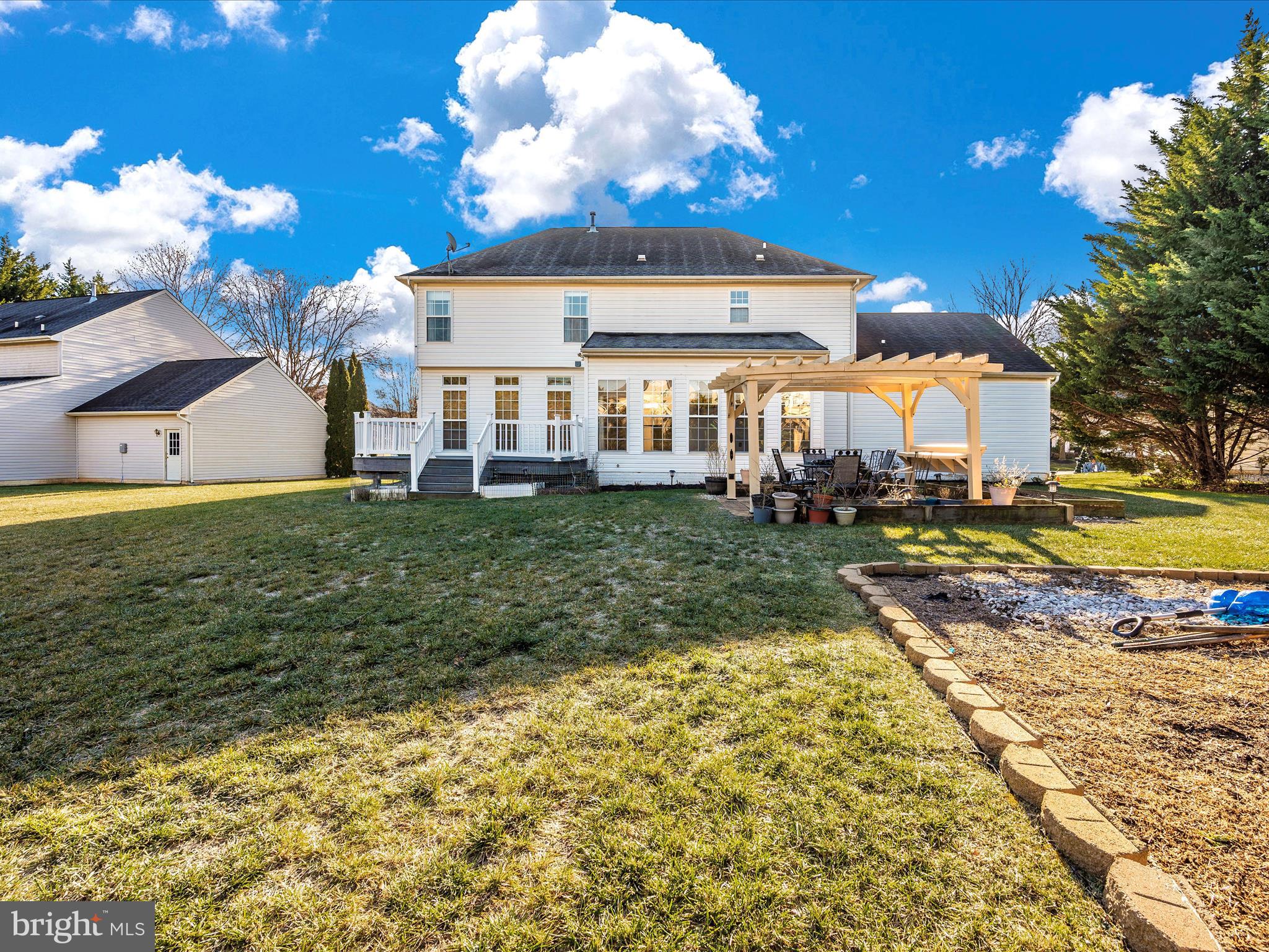 HAMPTONS OF BRIGHTWOOD - Residential