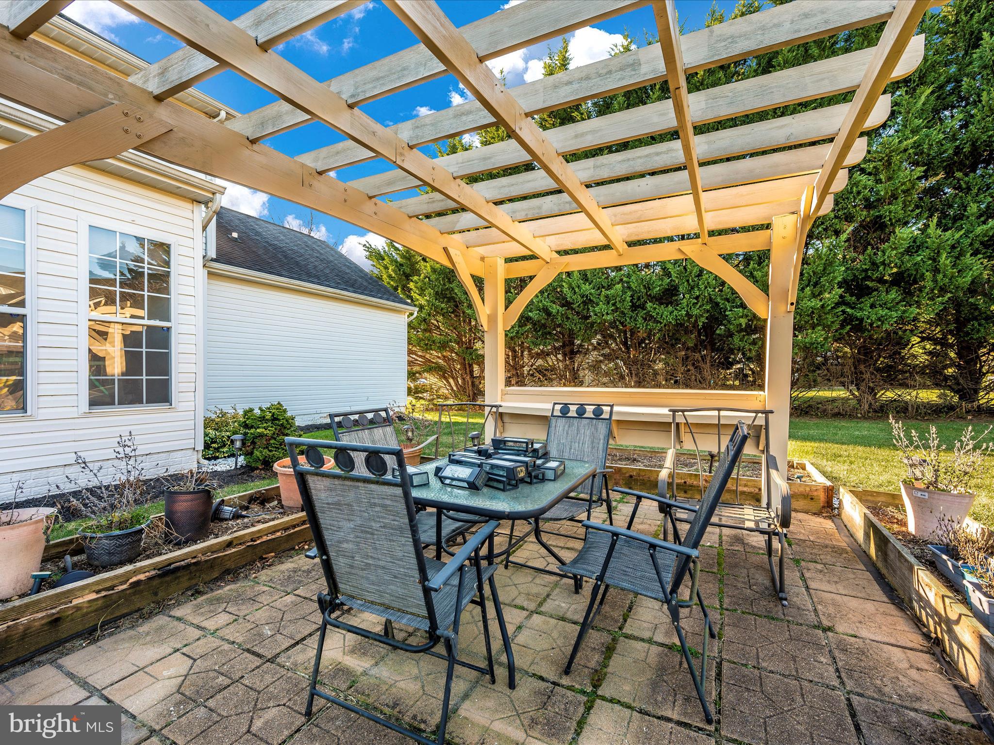 HAMPTONS OF BRIGHTWOOD - Residential