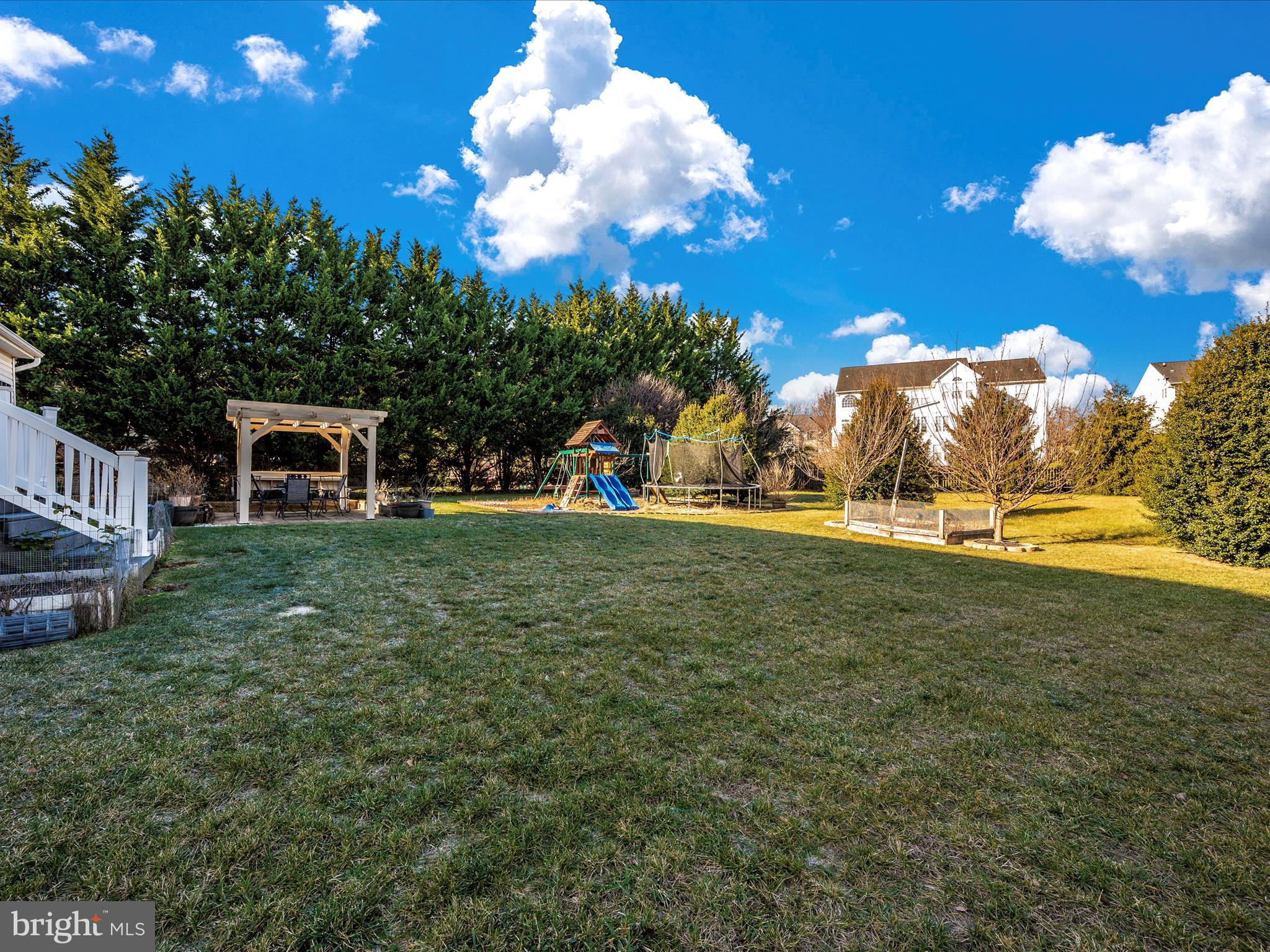 HAMPTONS OF BRIGHTWOOD - Residential