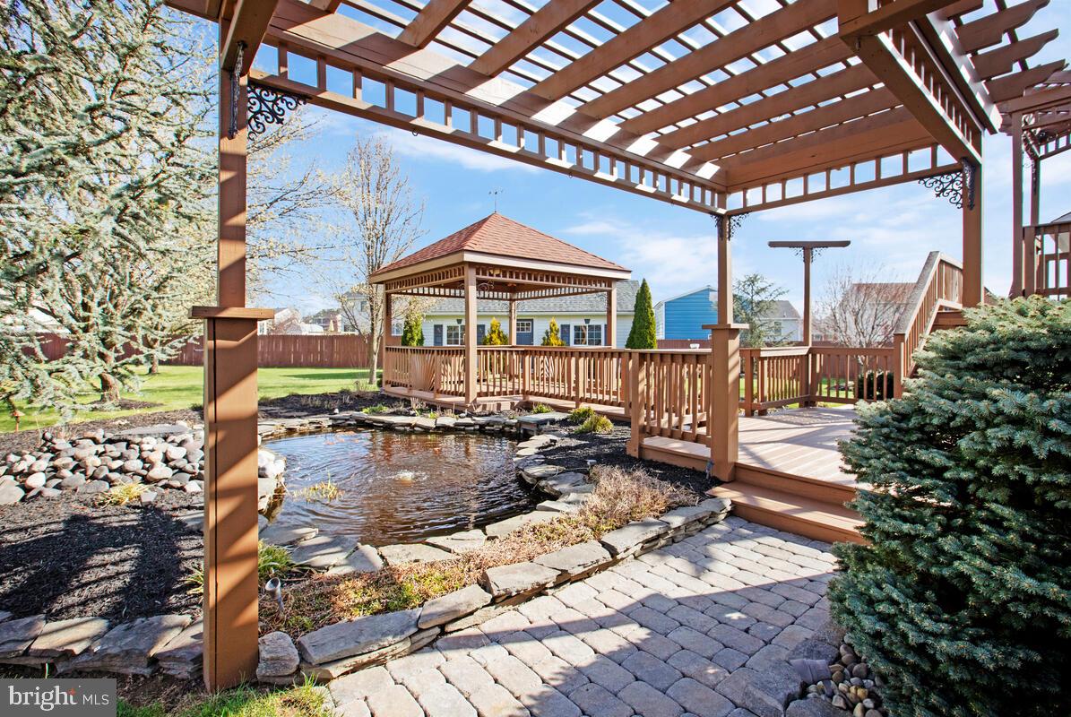 WOODLAND PARK - Residential