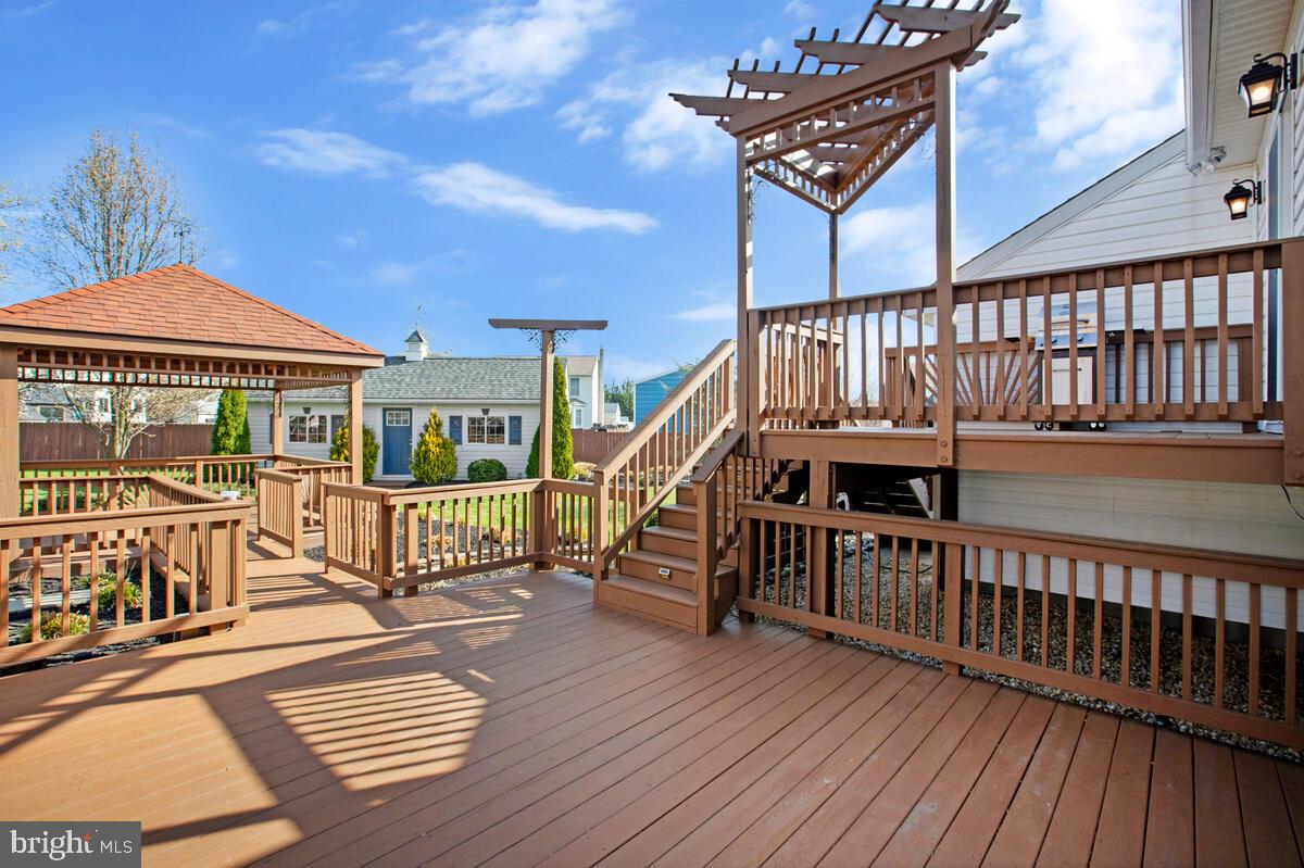 WOODLAND PARK - Residential