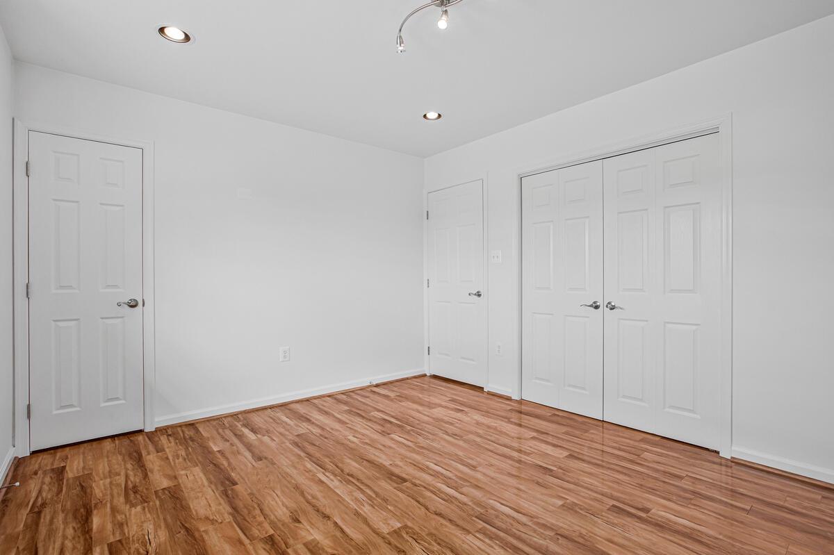 WOODLAND PARK - Residential