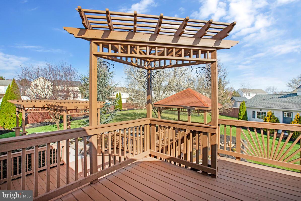 WOODLAND PARK - Residential