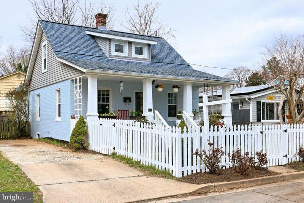 300 S EDGEWOOD STREET