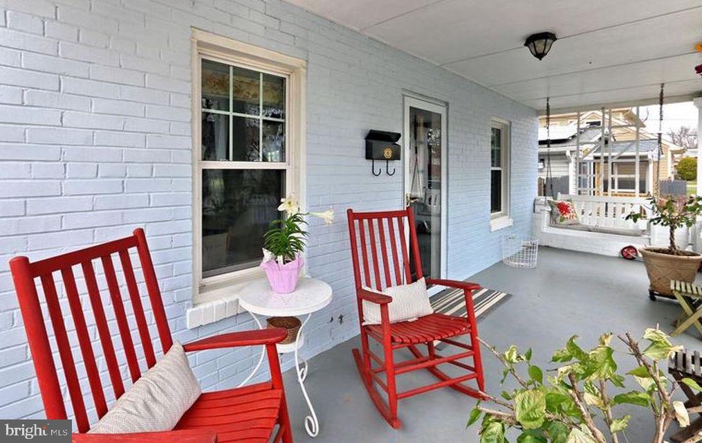 300 S EDGEWOOD STREET