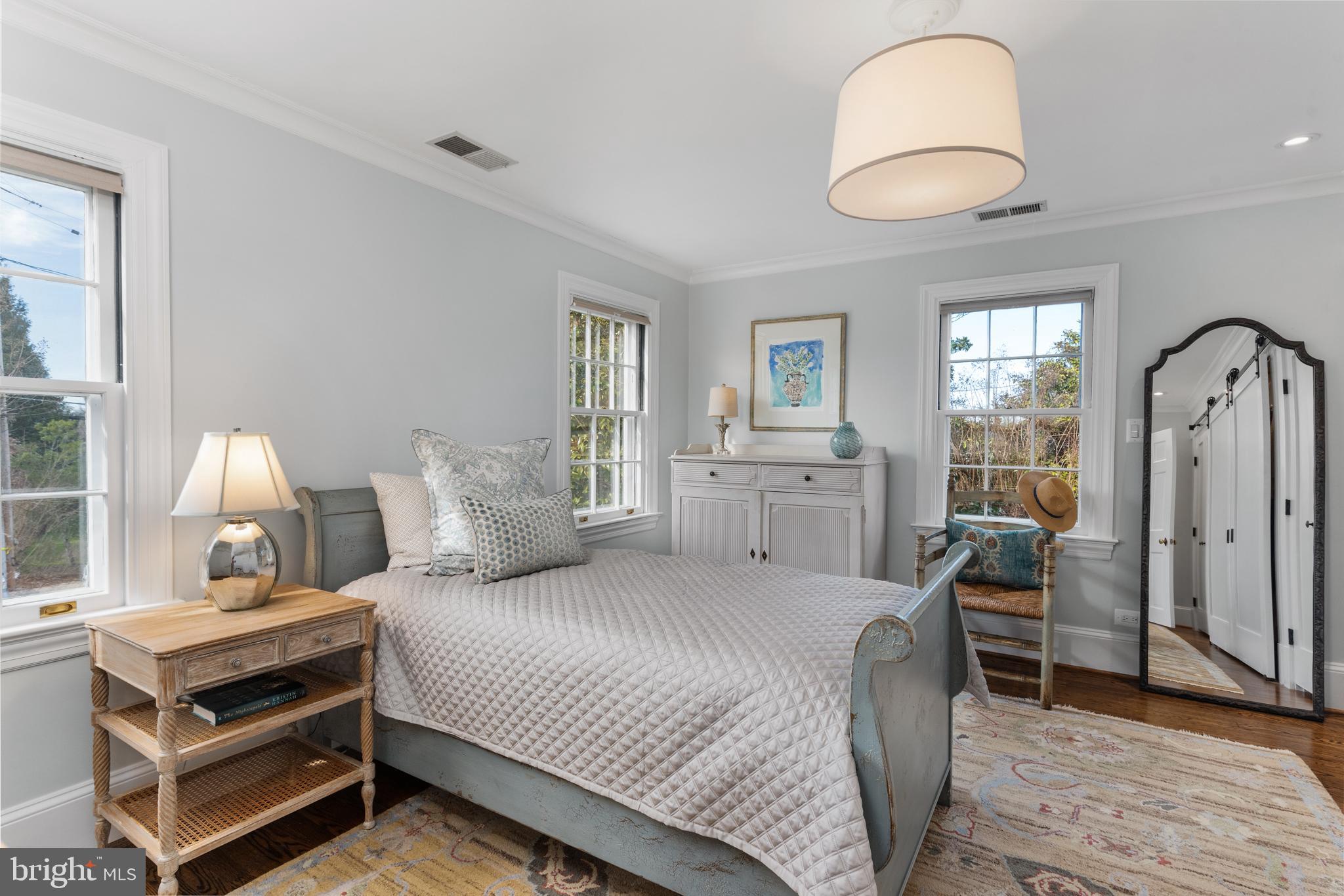 WARDOUR - Residential