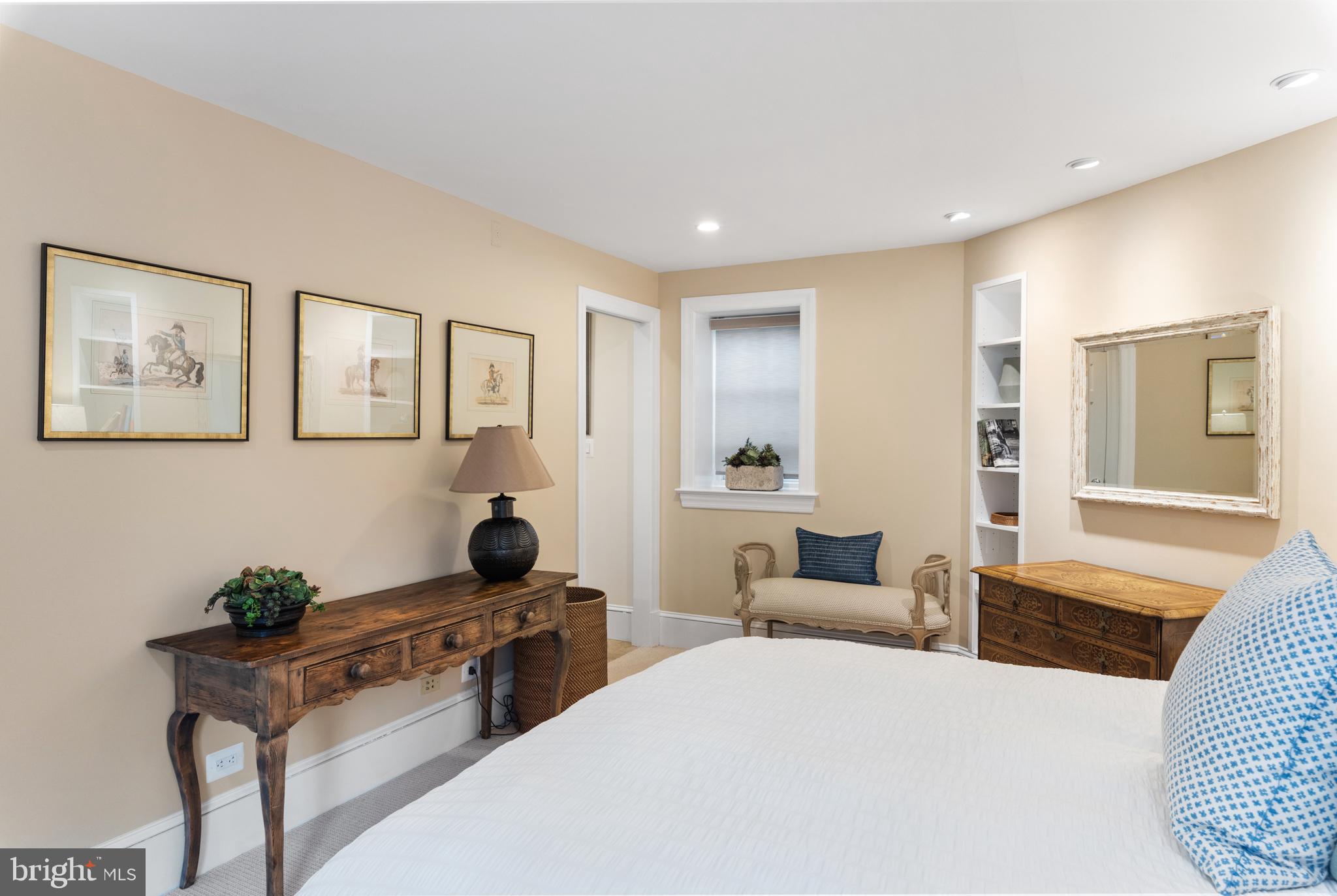 WARDOUR - Residential