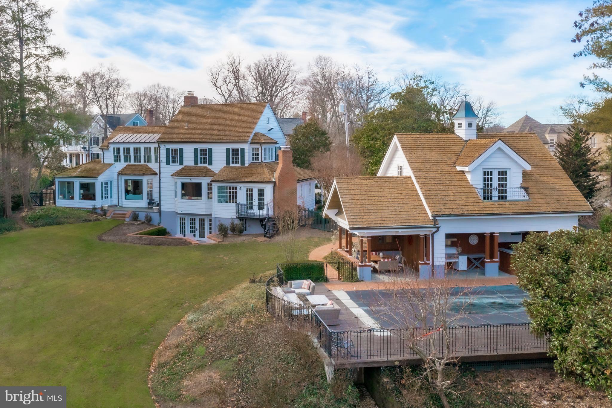 WARDOUR - Residential