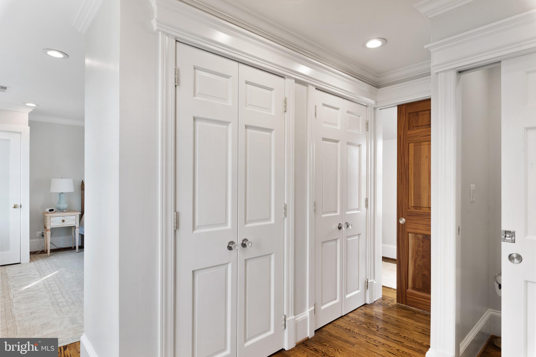 WARDOUR - Residential