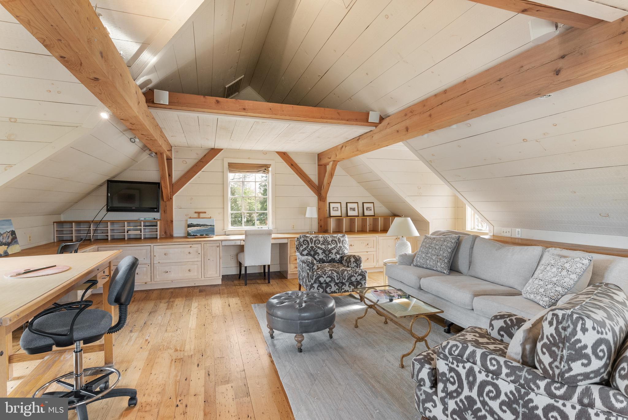 WARDOUR - Residential