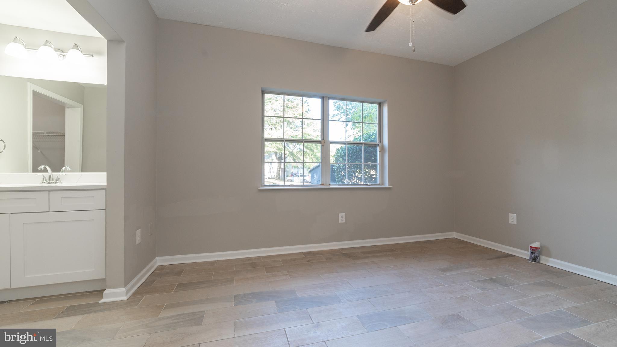 HILL OAKS CONDO - Residential