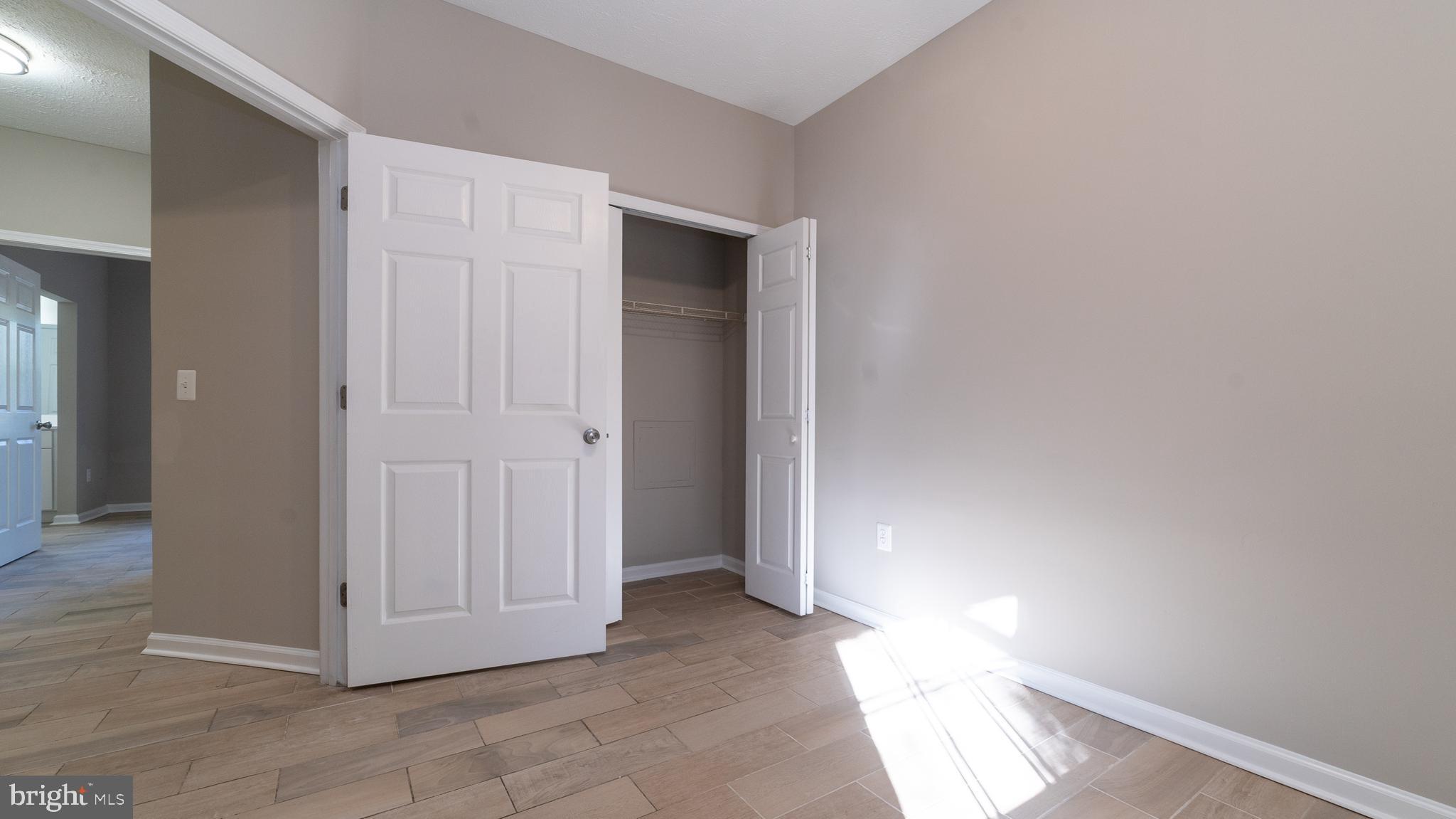 HILL OAKS CONDO - Residential