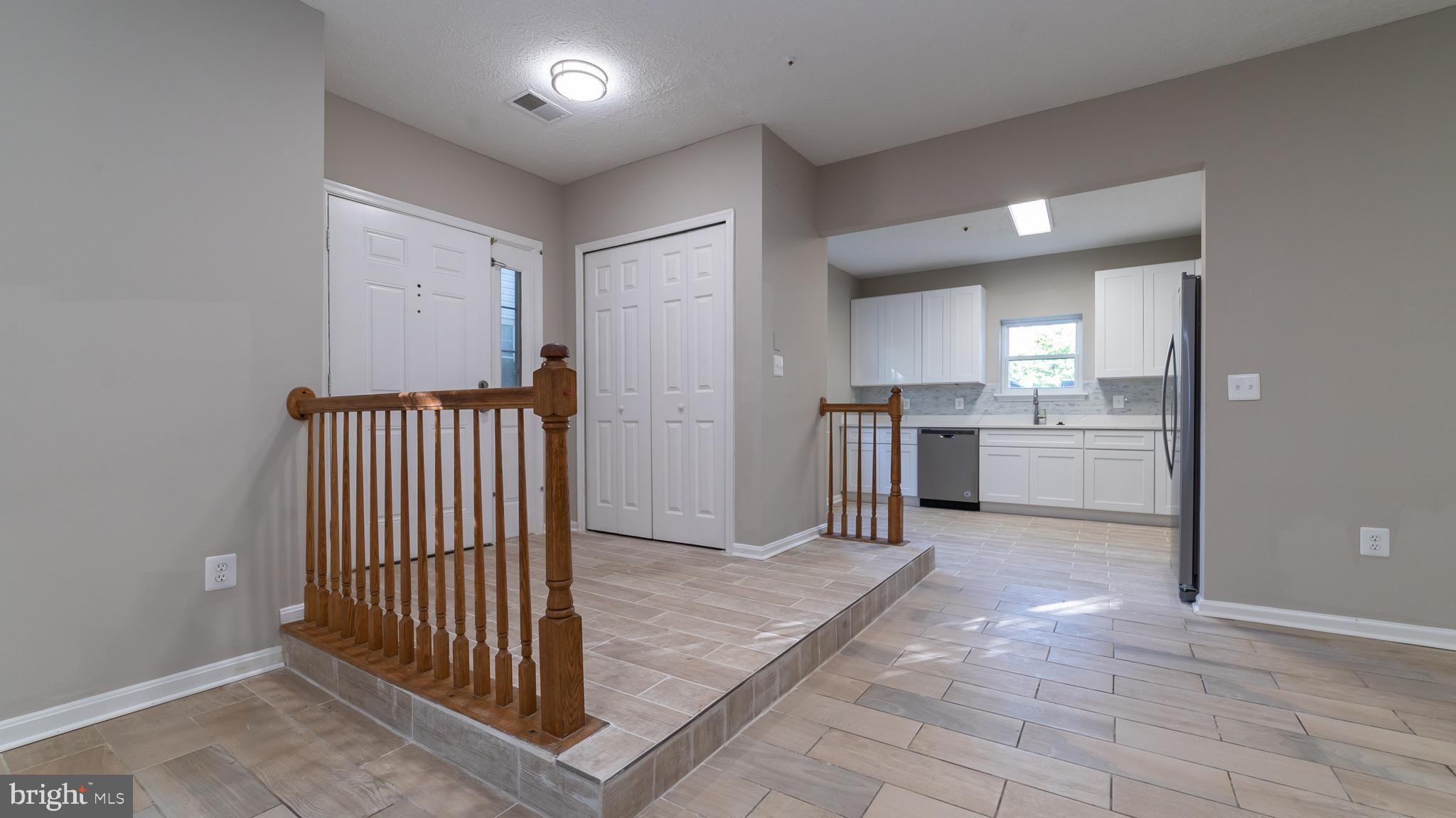 HILL OAKS CONDO - Residential