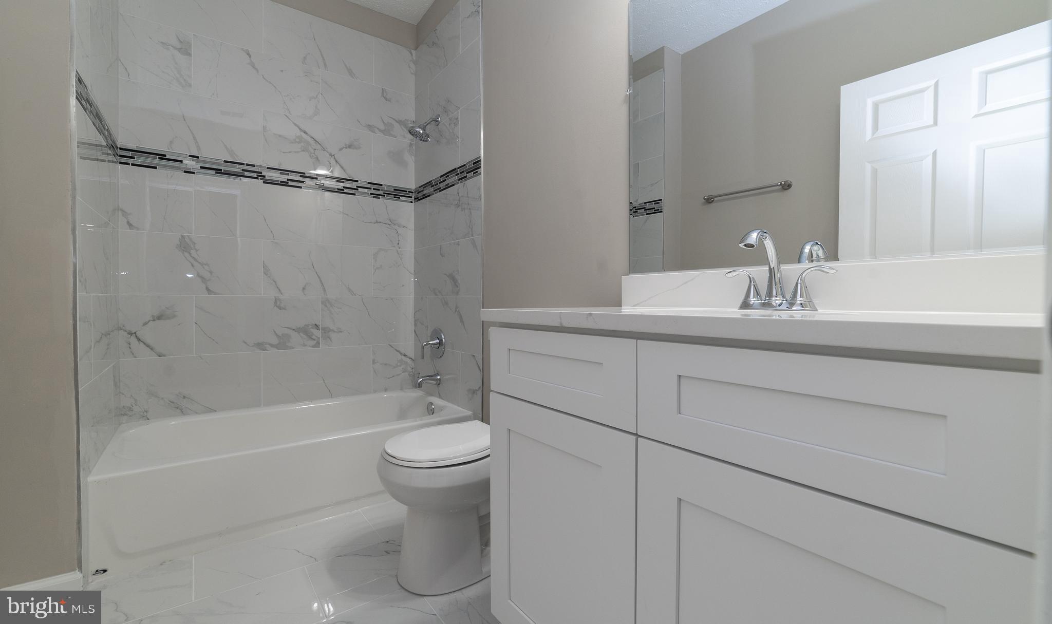 HILL OAKS CONDO - Residential