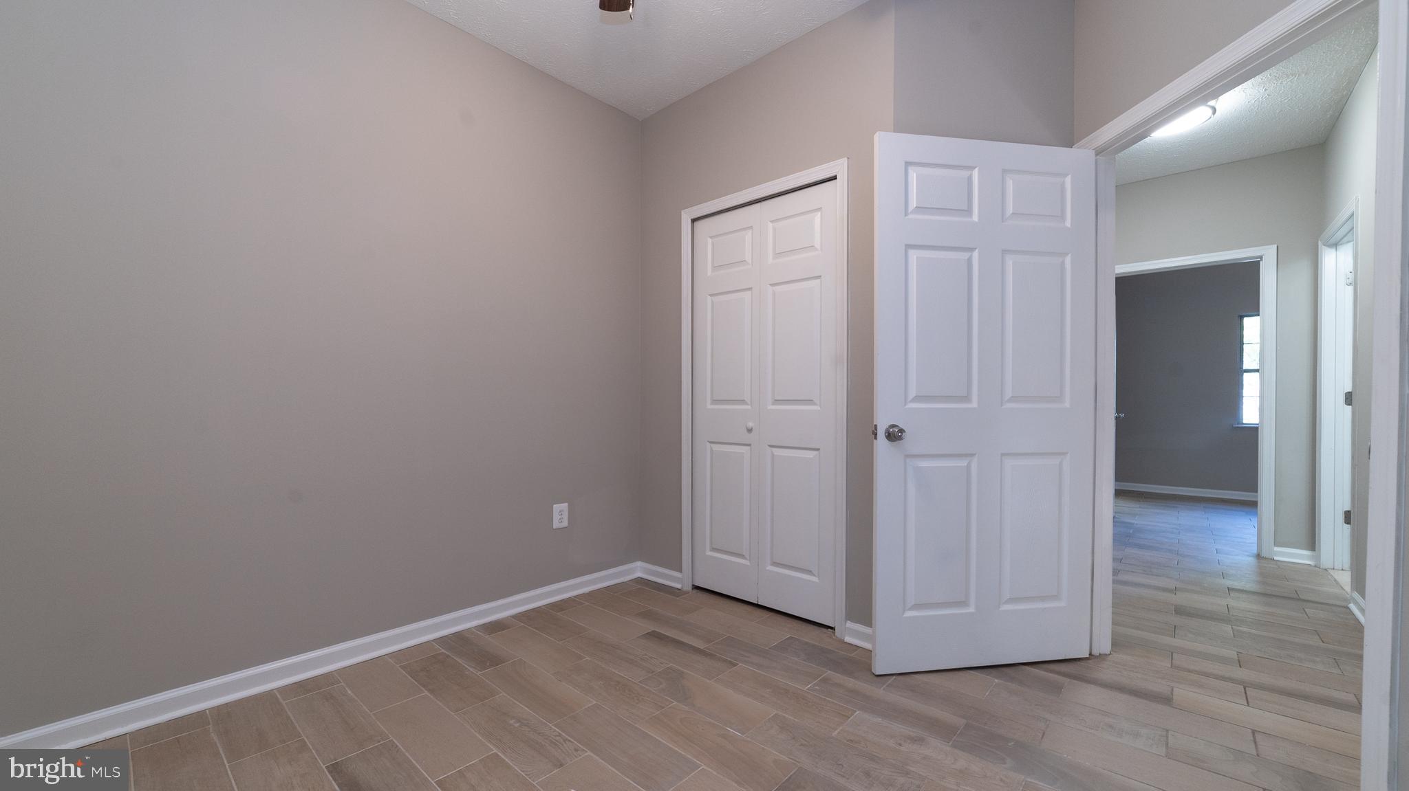 HILL OAKS CONDO - Residential