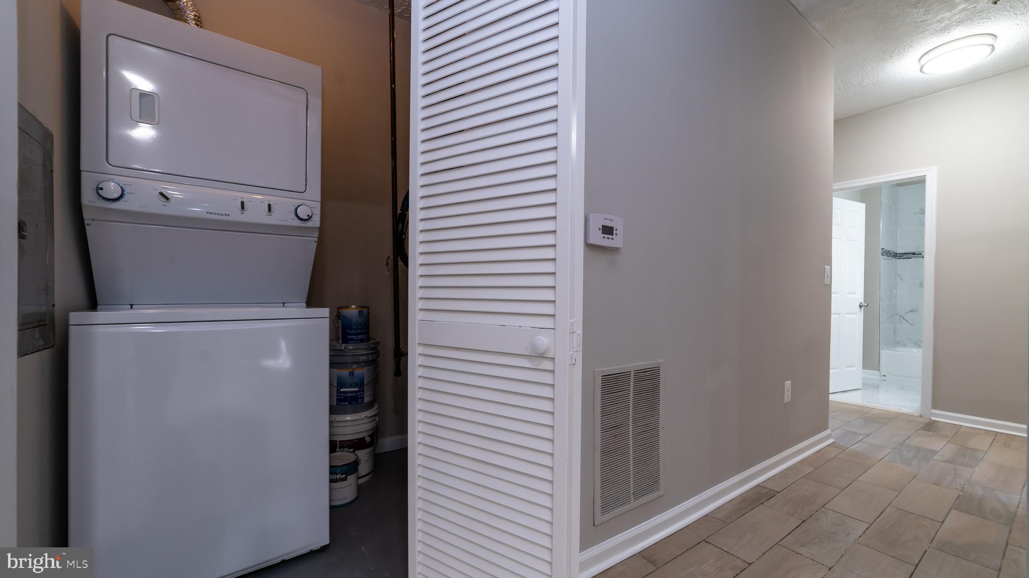 HILL OAKS CONDO - Residential