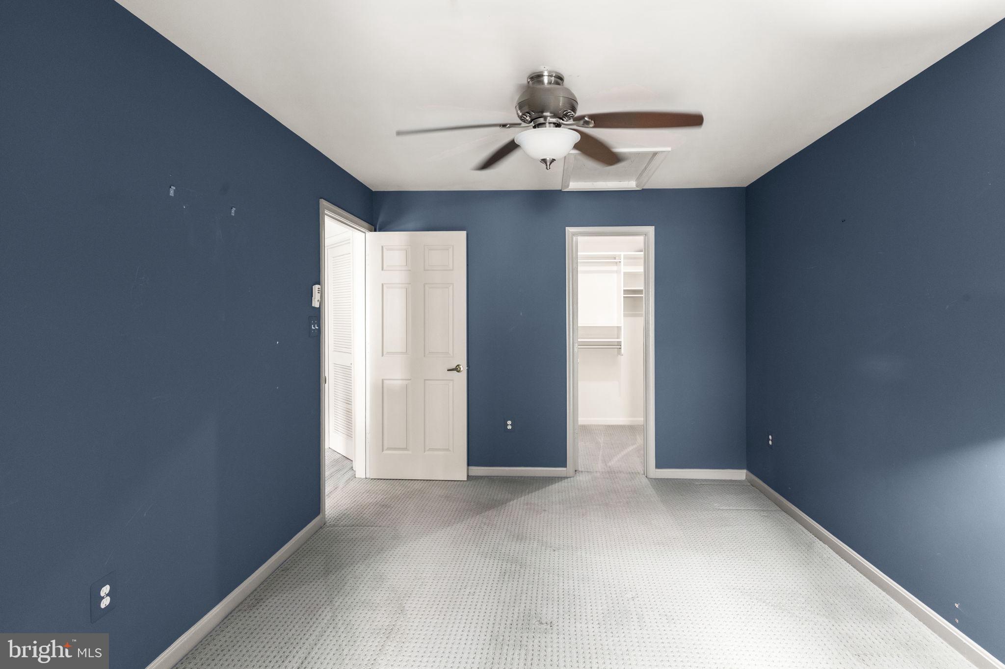 GREY ROCK VILLAS - Residential