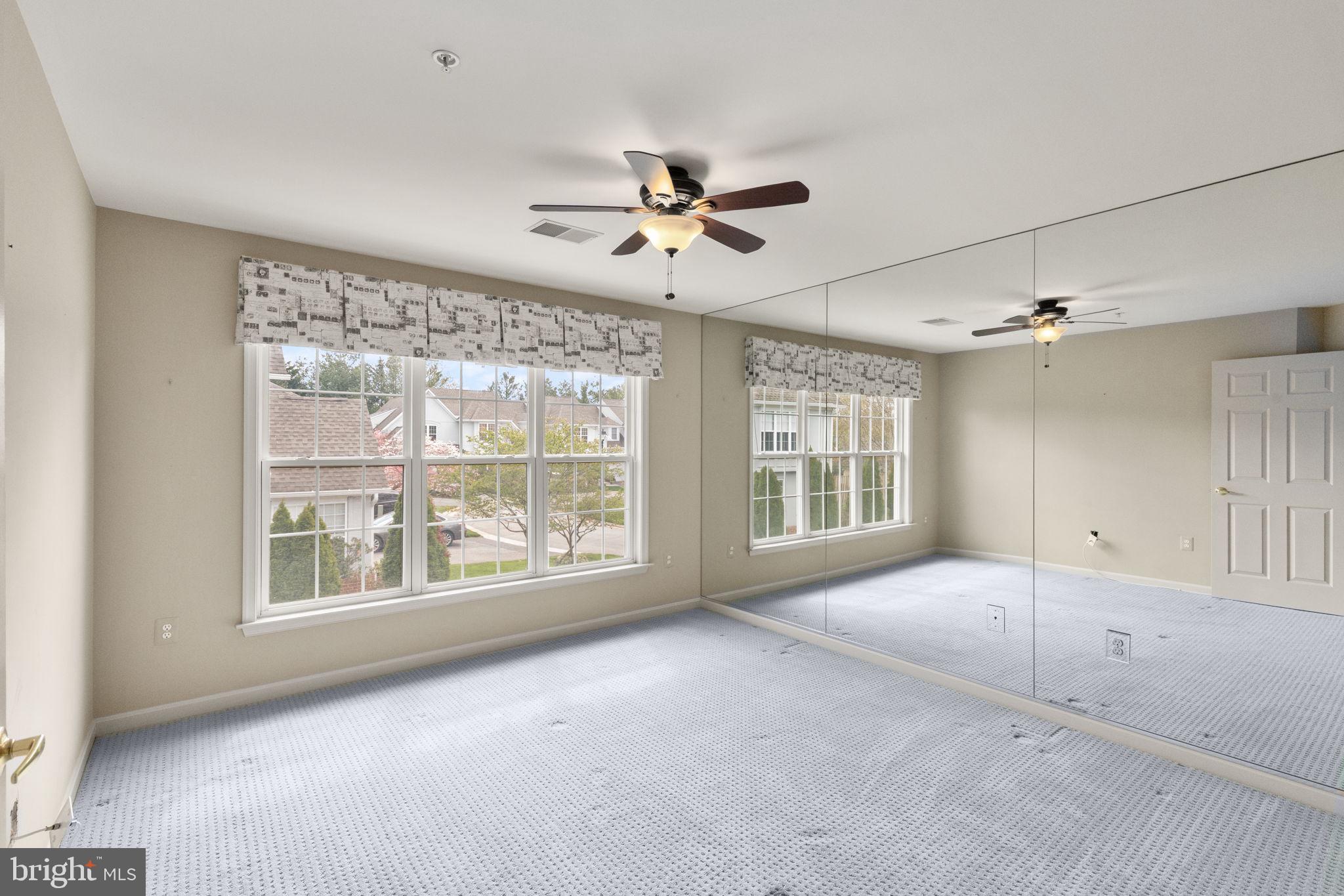 GREY ROCK VILLAS - Residential