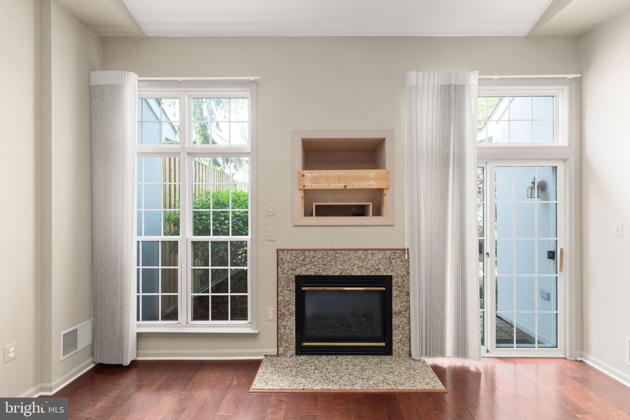 GREY ROCK VILLAS - Residential