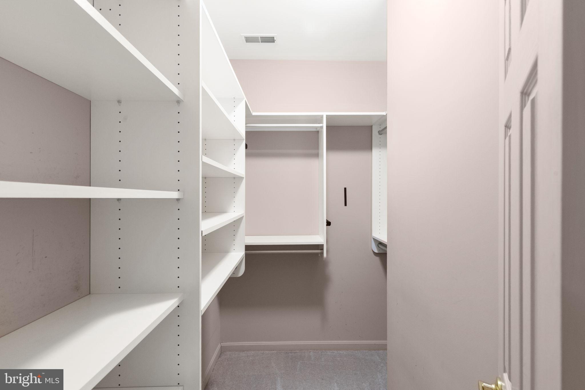 GREY ROCK VILLAS - Residential