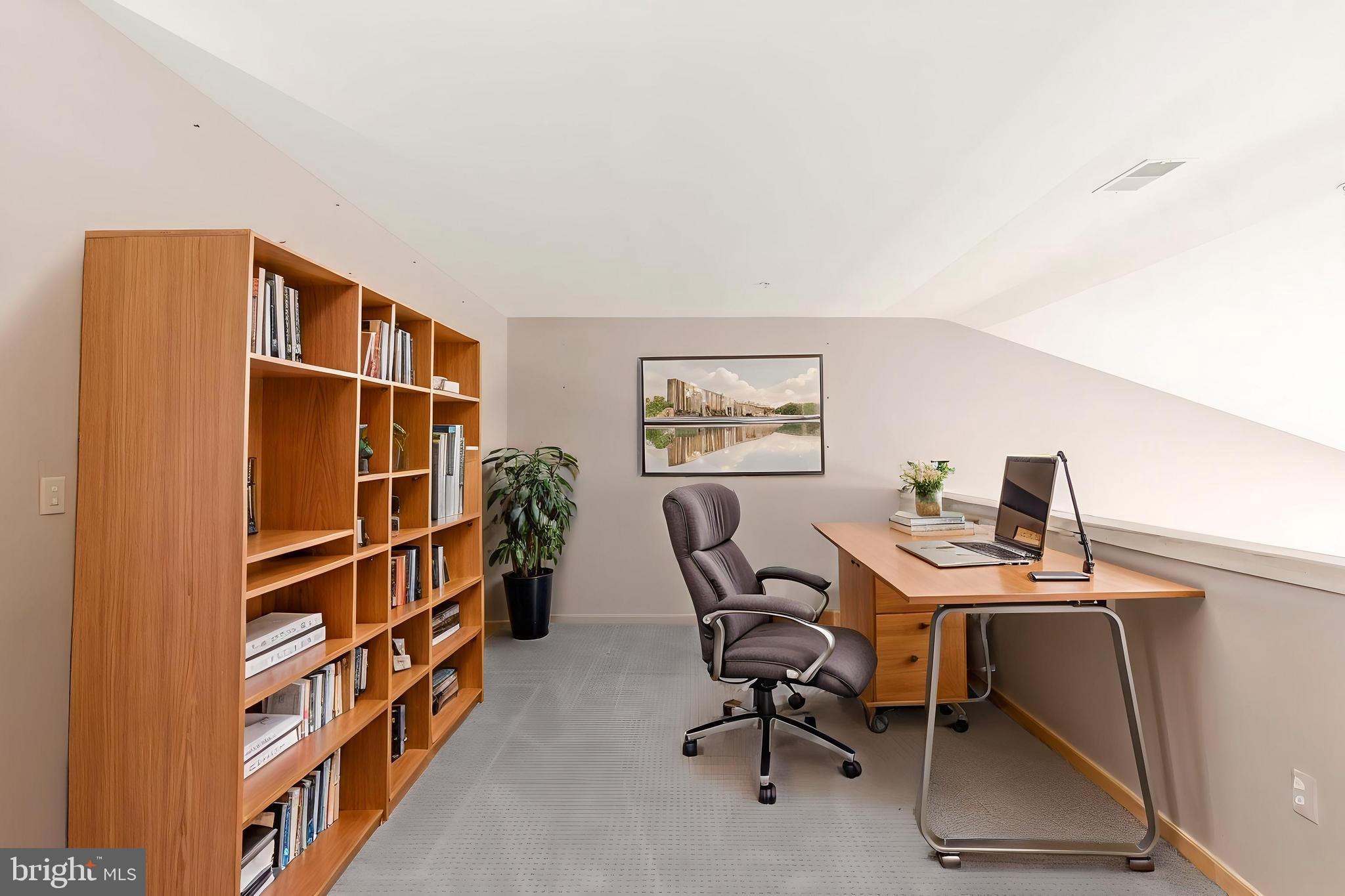 GREY ROCK VILLAS - Residential