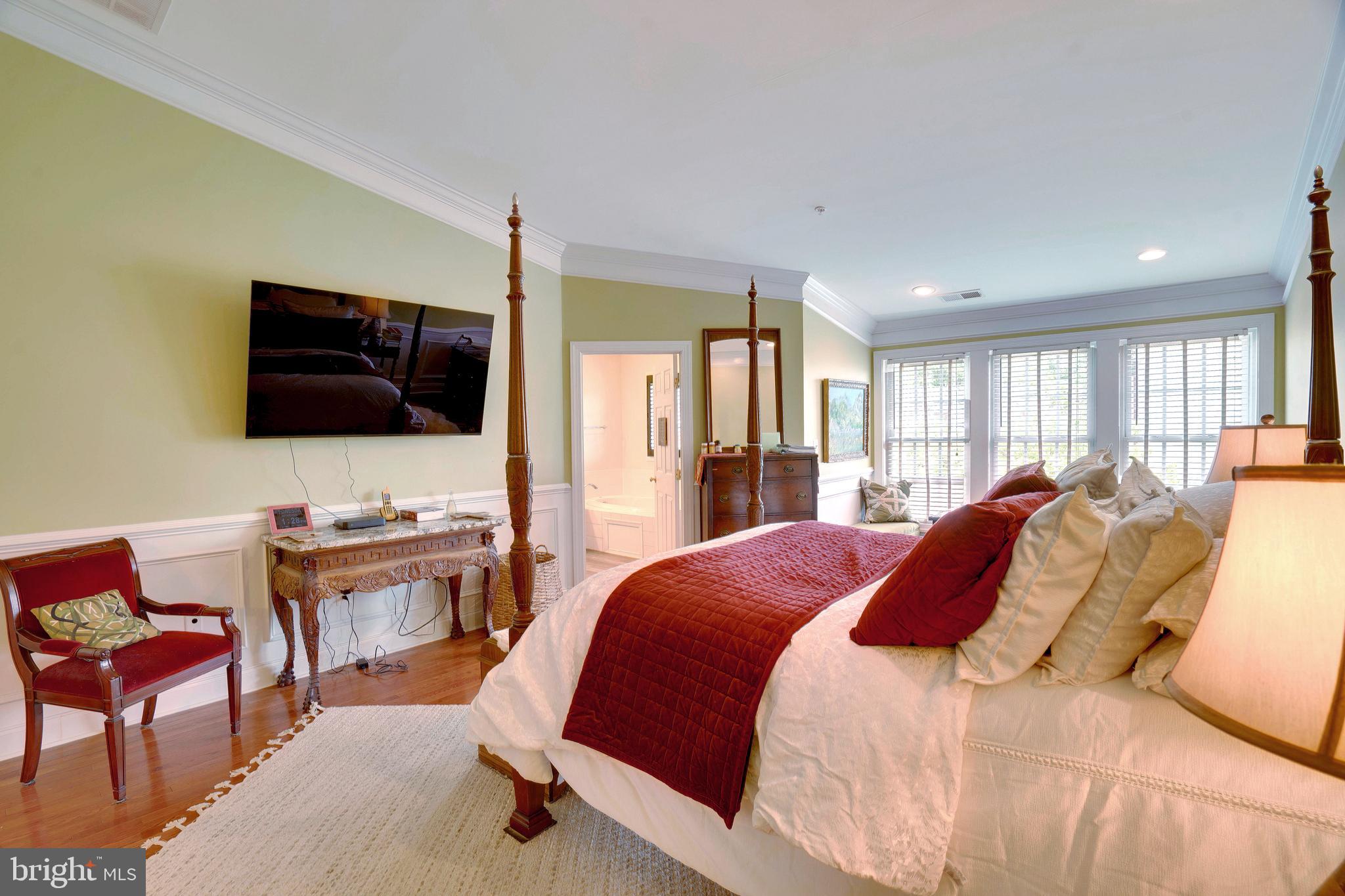 OAK CREEK CLUB - Residential