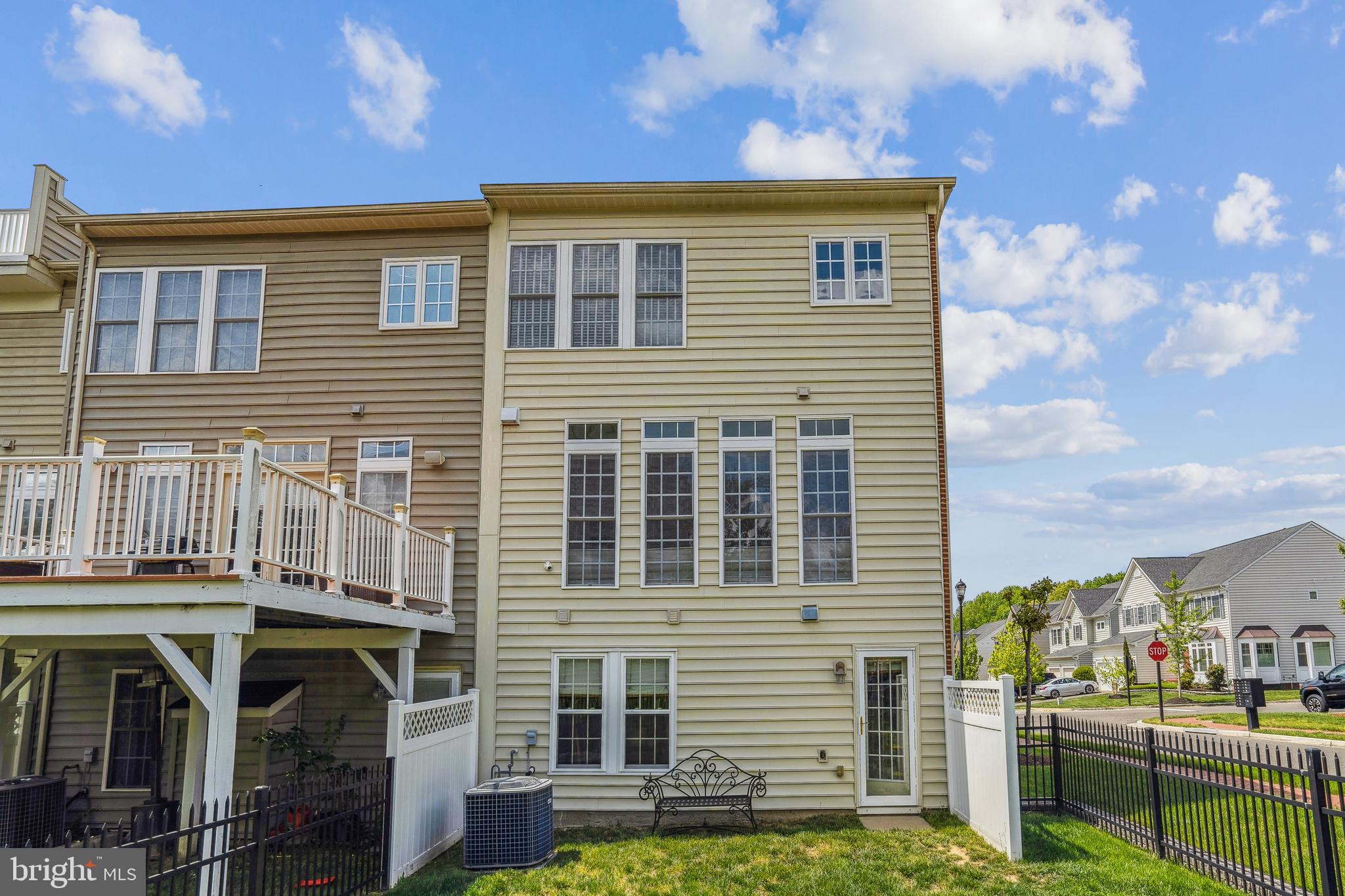 OAK CREEK CLUB - Residential