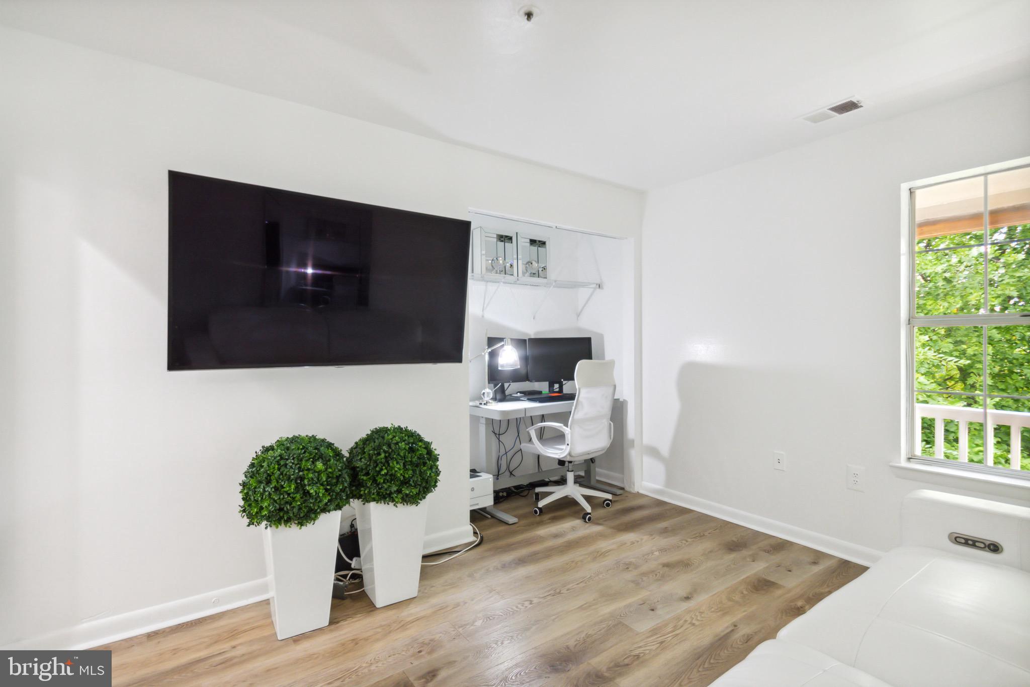 DEVON HILLS CONDO - Residential