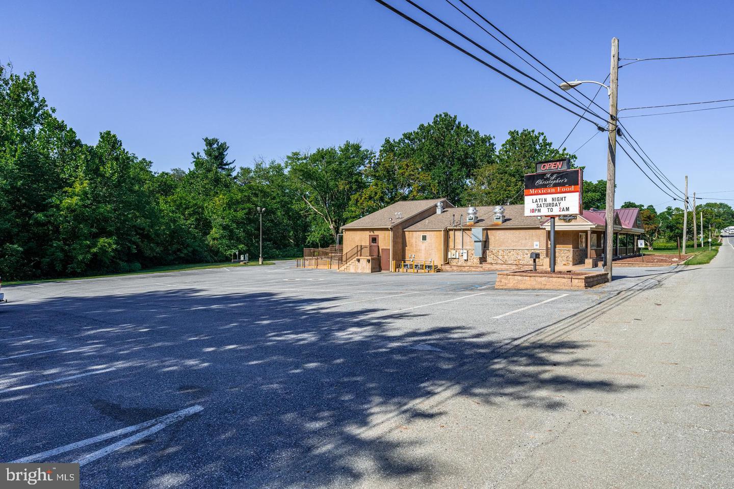 5626 W LINCOLN HIGHWAY