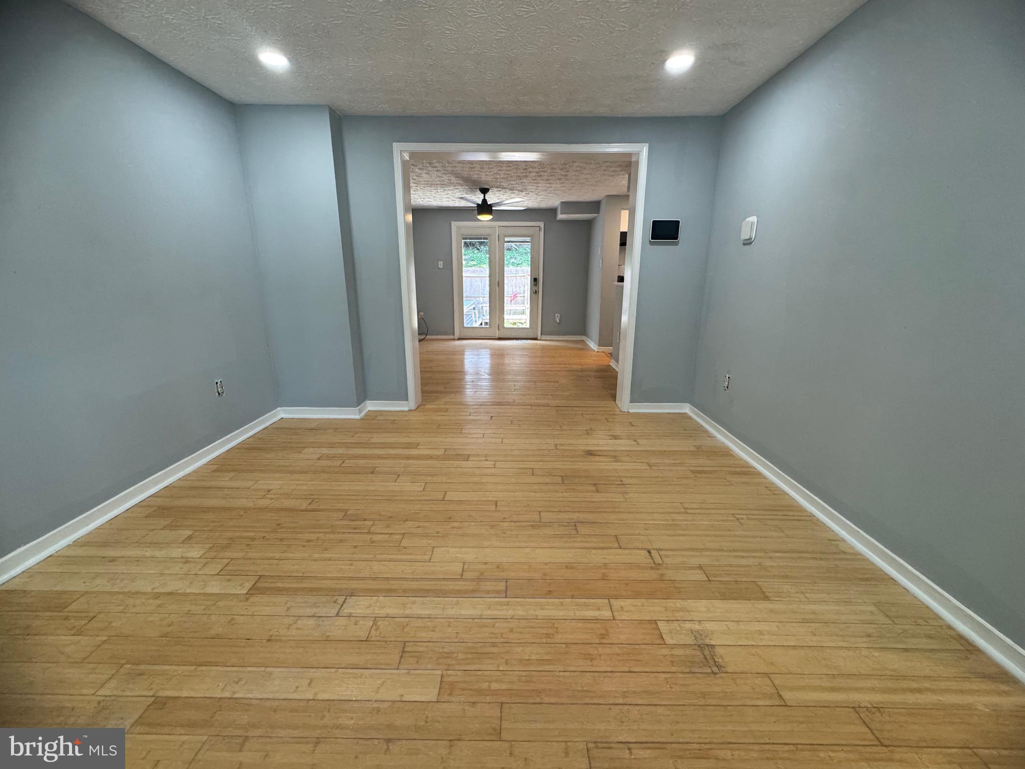 404 SHADY GLEN DRIVE