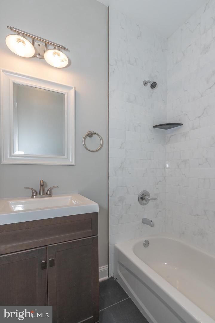 BREWERYTOWN - Residential Lease