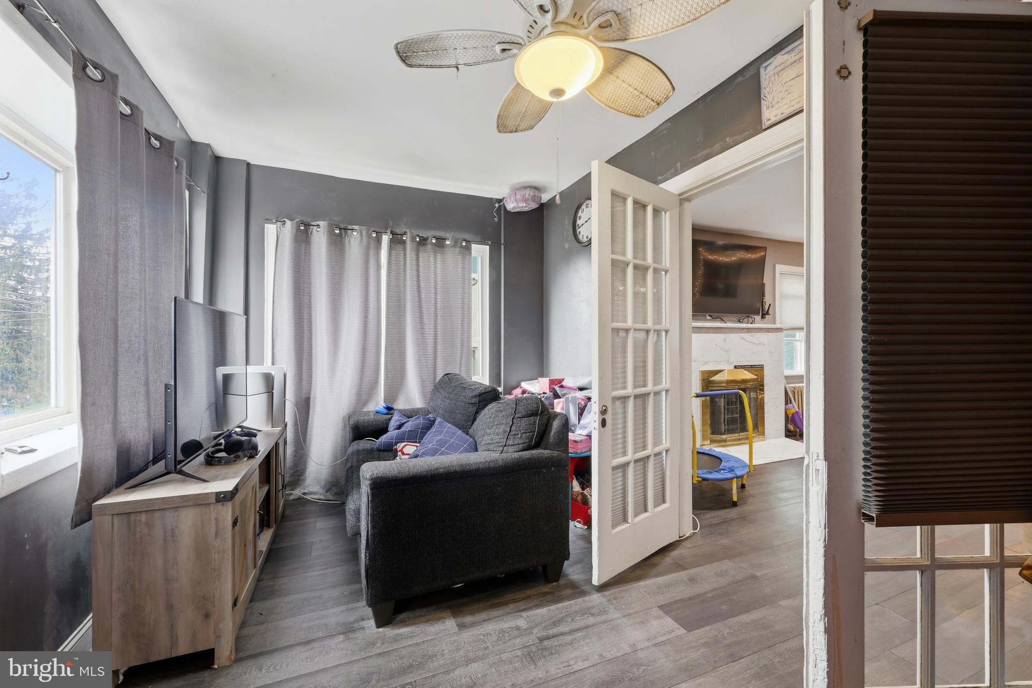 DREXEL HILL - Residential