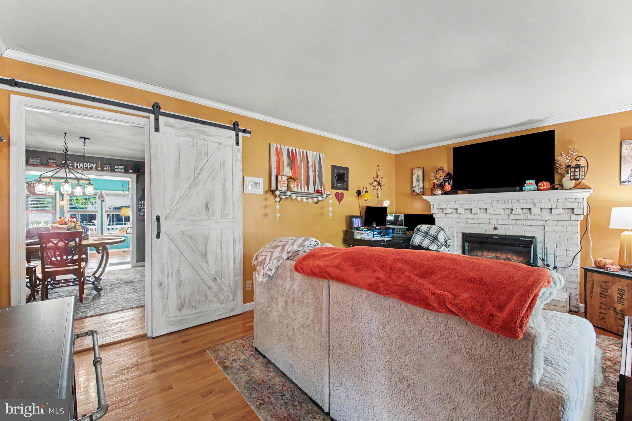 207 ANDERSON DRIVE
