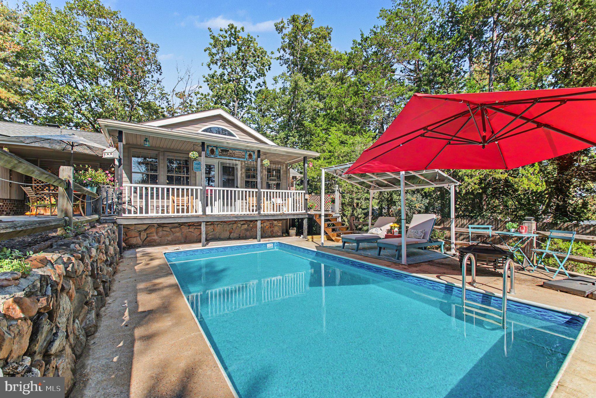 207 ANDERSON DRIVE